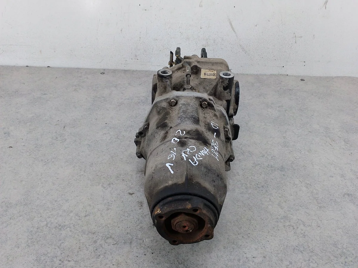 Honda CR-V II Differential hinten B475009834 image 3