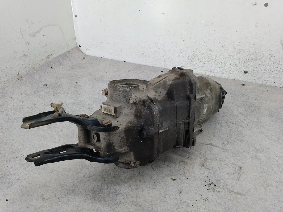 Honda CR-V II Differential hinten B475009834 image 6