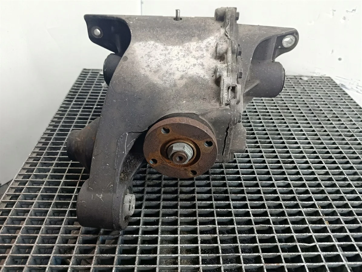 Differential hinten Land Rover Discovery IV AH22-4W063-BC image 4