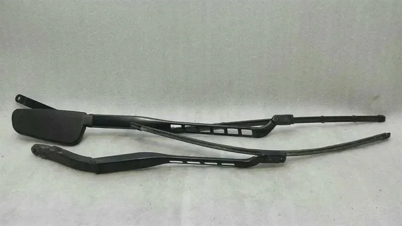 Braço Limpa Para-brisas Mercedes ML W166 A1668200844