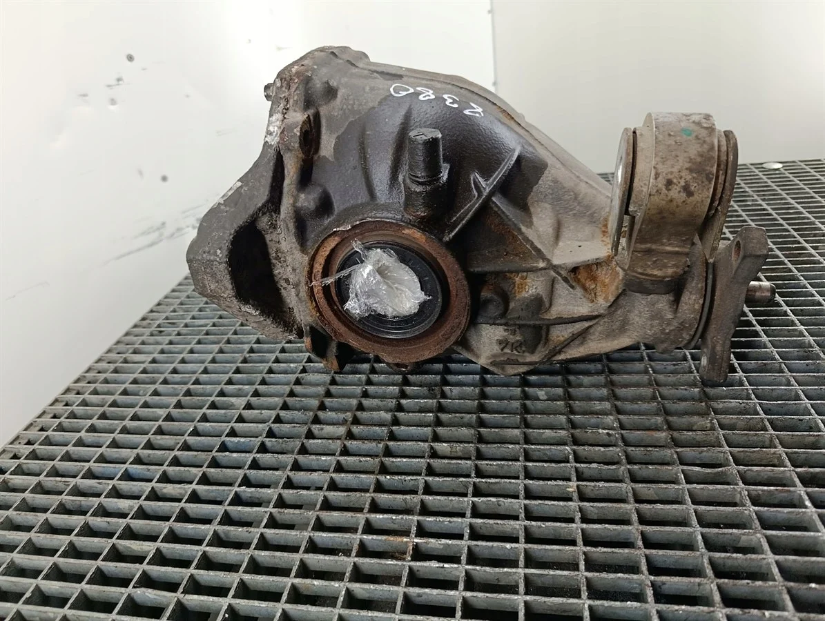 Differential hinten Mercedes-Benz C-Klasse W204 2043501614 image 5