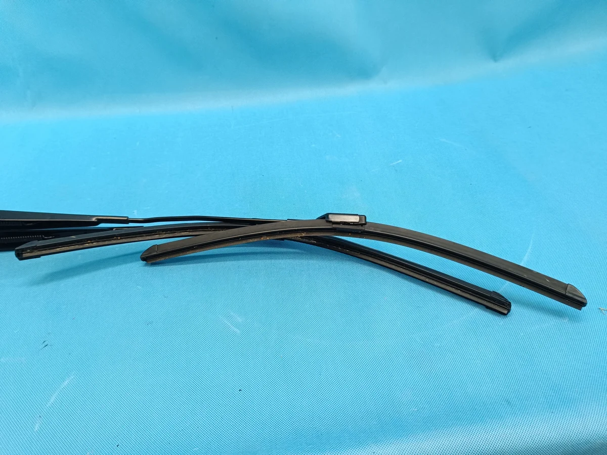 Scheibenwischerarme VW Tiguan II Lift 5NN955409 image 9