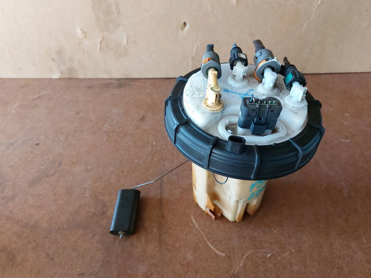Brandstofniveausensor Peugeot 508 2.2 HDI 9670328980