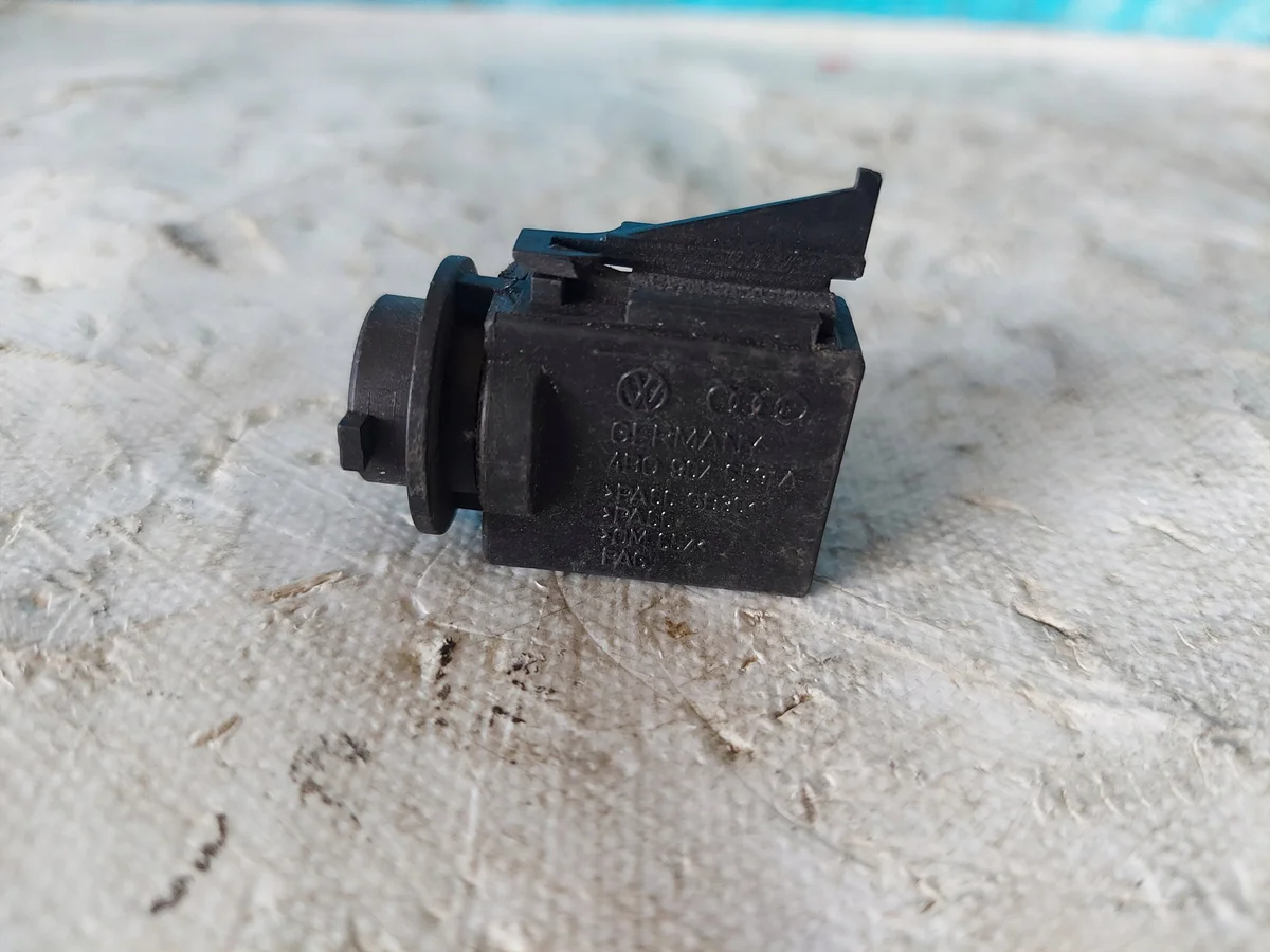 Audi A3 8P Sensor 4B0907659A image 4