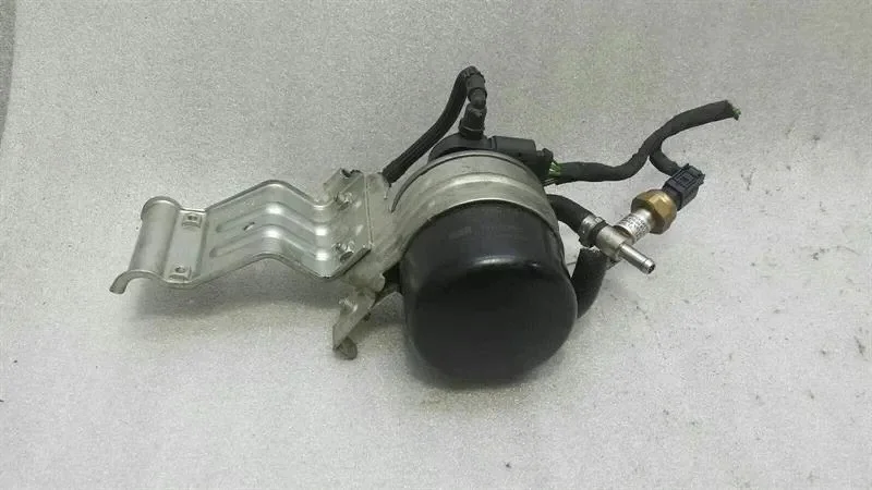 Polttoainesuodatin Mercedes A W176 diesel A6420906452