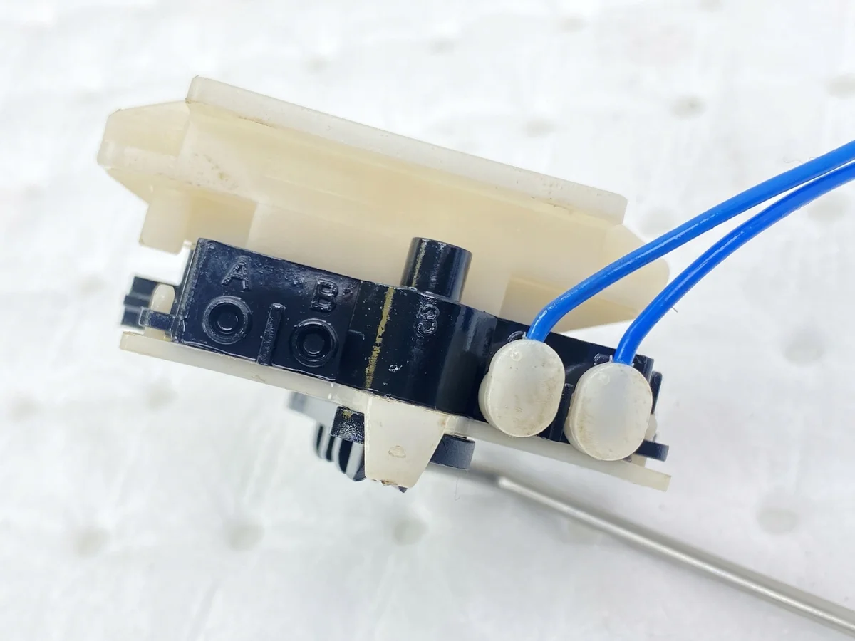 BMW 5 GT F07 Fuel Level Sensor 16117297340 image 4