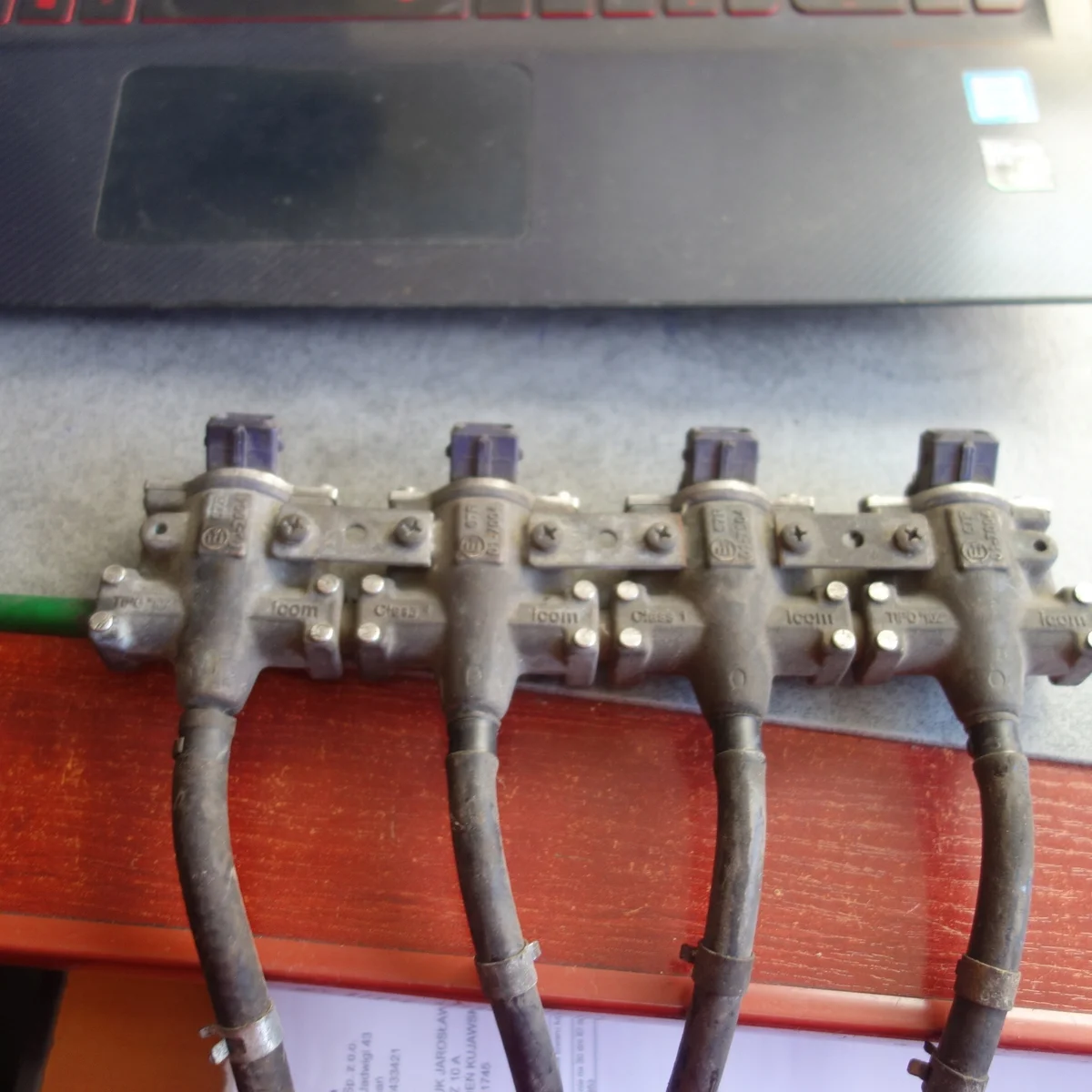 Kaasusuutin JTG ICOM 01-7004