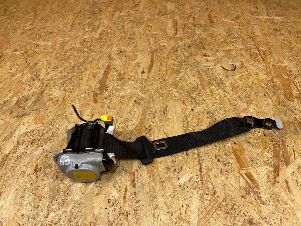 Cinturón Seguridad Trasero Izquierdo Mercedes Clase C W205 A2058600585