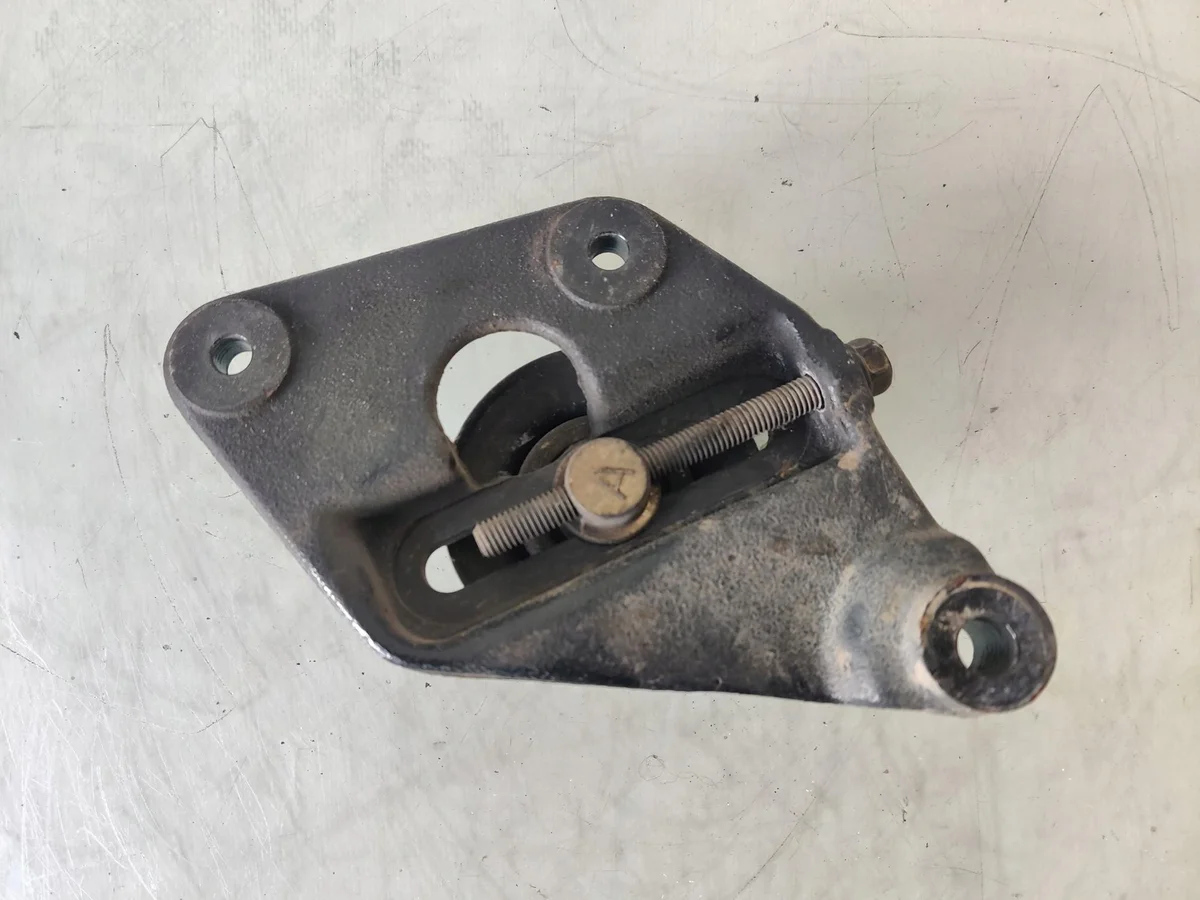 Accessory Belt Tensioner 6G72 3.0 V6 Mitsubishi Pajero Sport mk1 6G72G2434
