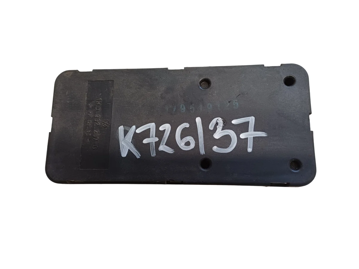 Zentralverriegelungspumpe VW Passat B4 1H0962257G