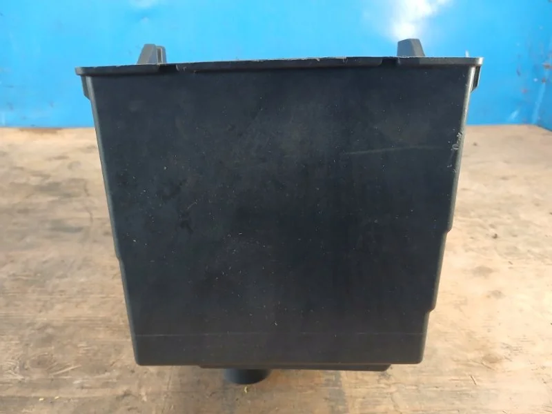 Base de batería Ford Focus MK3 CV61-10732-AE image 3