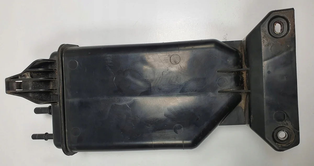 Filtro de carbón Volkswagen Passat 3C0201801E image 3