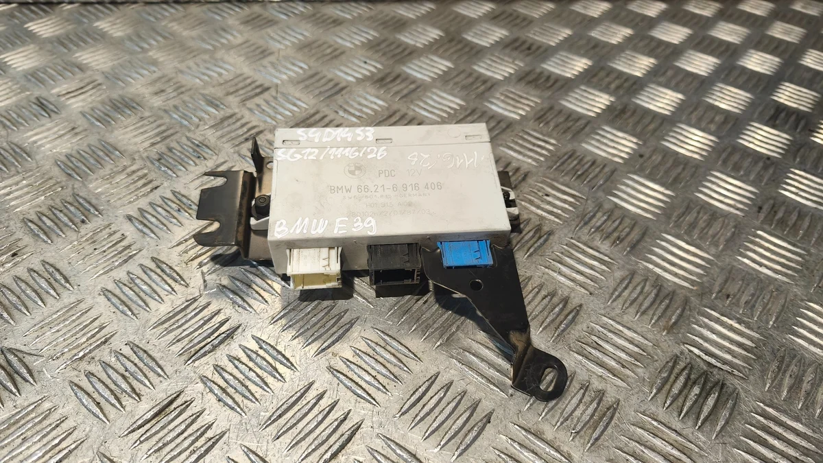 Ohjausyksikkö PDC BMW E39 66.21-6916406