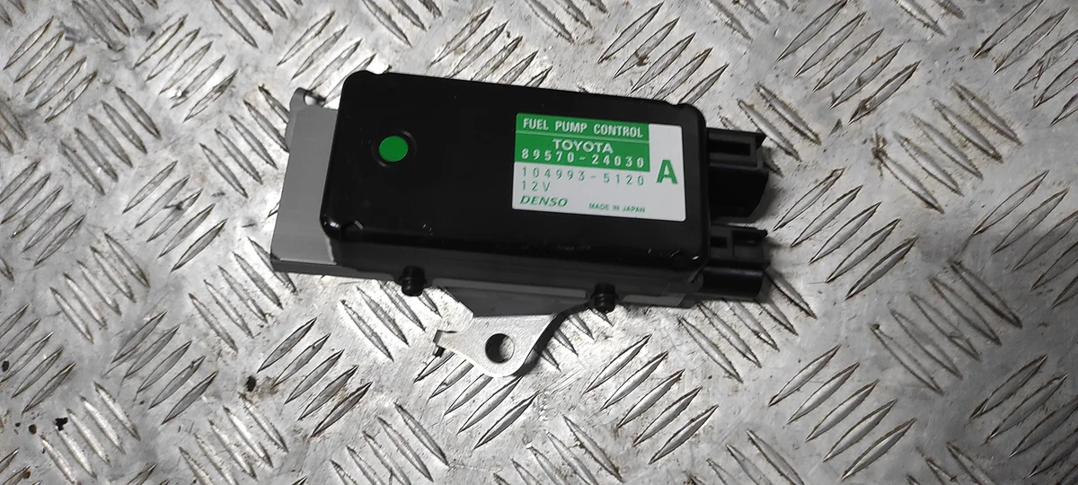 Regeleenheid brandstofpompm module Lexus RC-F 89570-24030 2015+