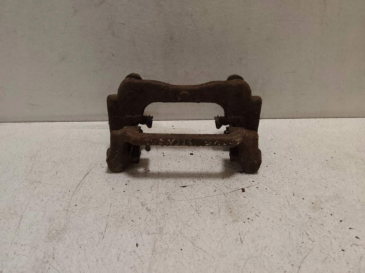 Bromsok bak Toyota Avensis T250 0204Y01338