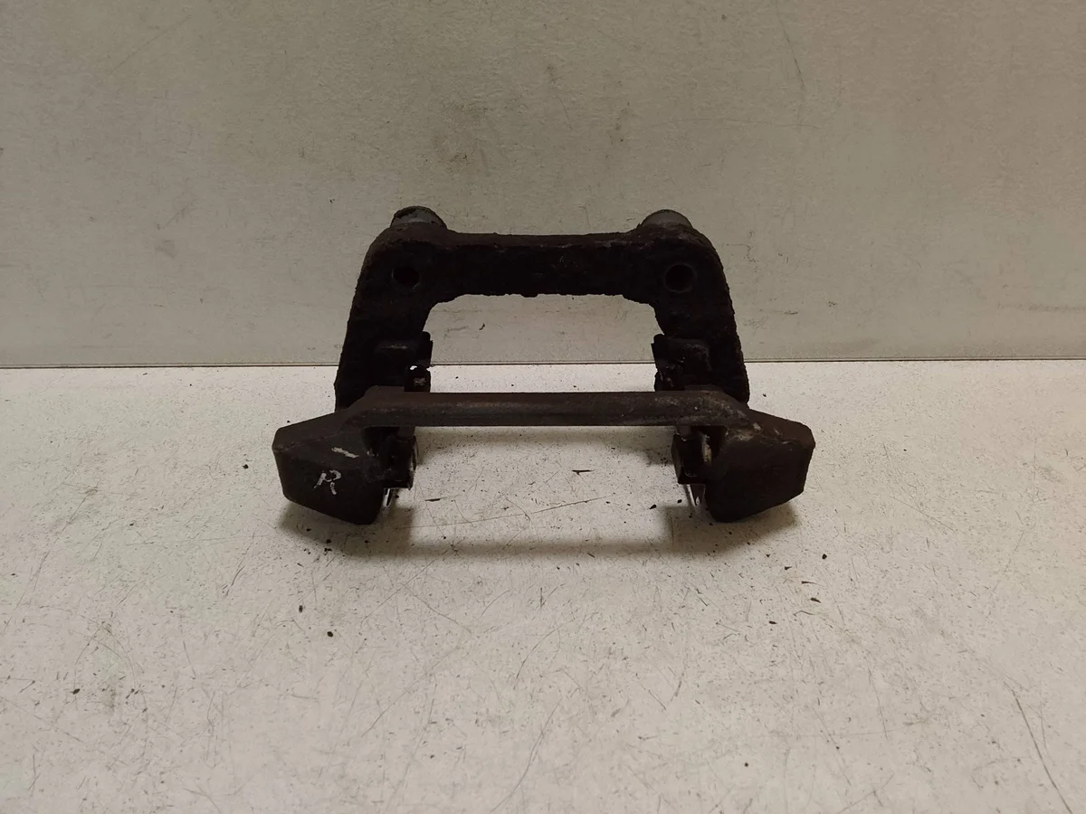 Jarra de pinza de freno Volvo XC60 trasera derecha VAL332170