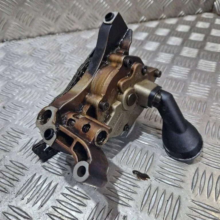 Oil Pump SEAT Ibiza IV 03C103669E