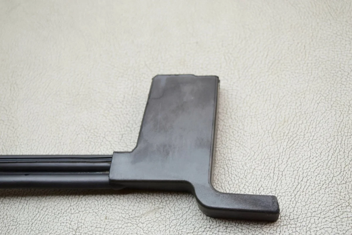 Joint de capot KIA Sportage 86430D9000 image 9