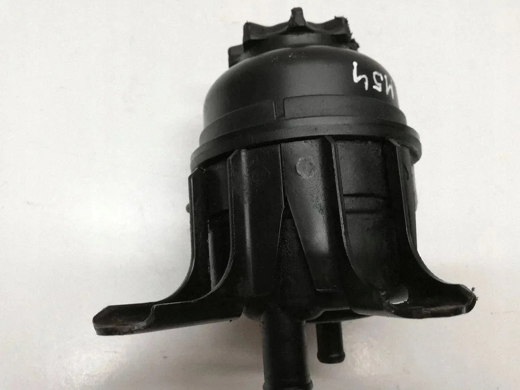 Ohjaustehostimen säiliö BMW X5 E70 X6 E71 32416851217