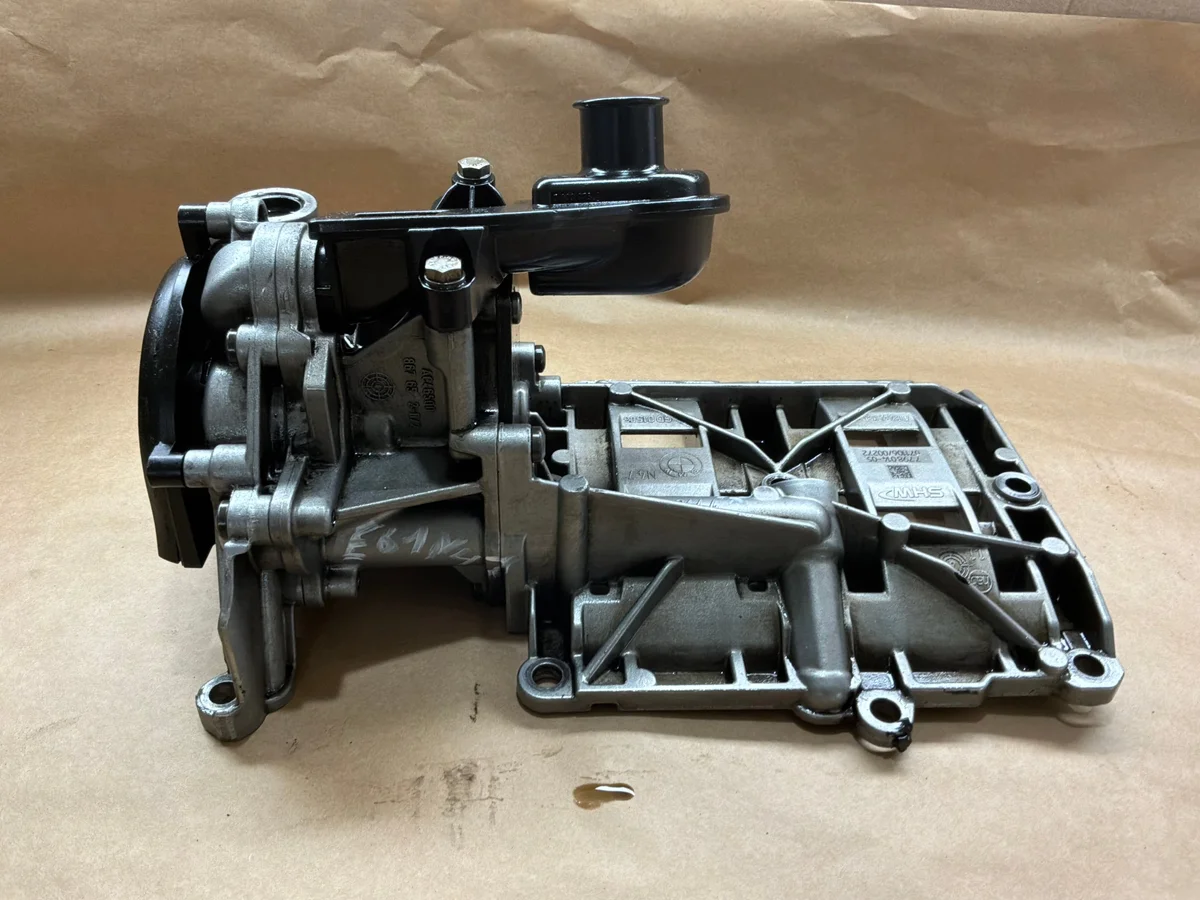 Oljepump BMW 5 E60 E61 N47D20A E61LCIpompaoleju