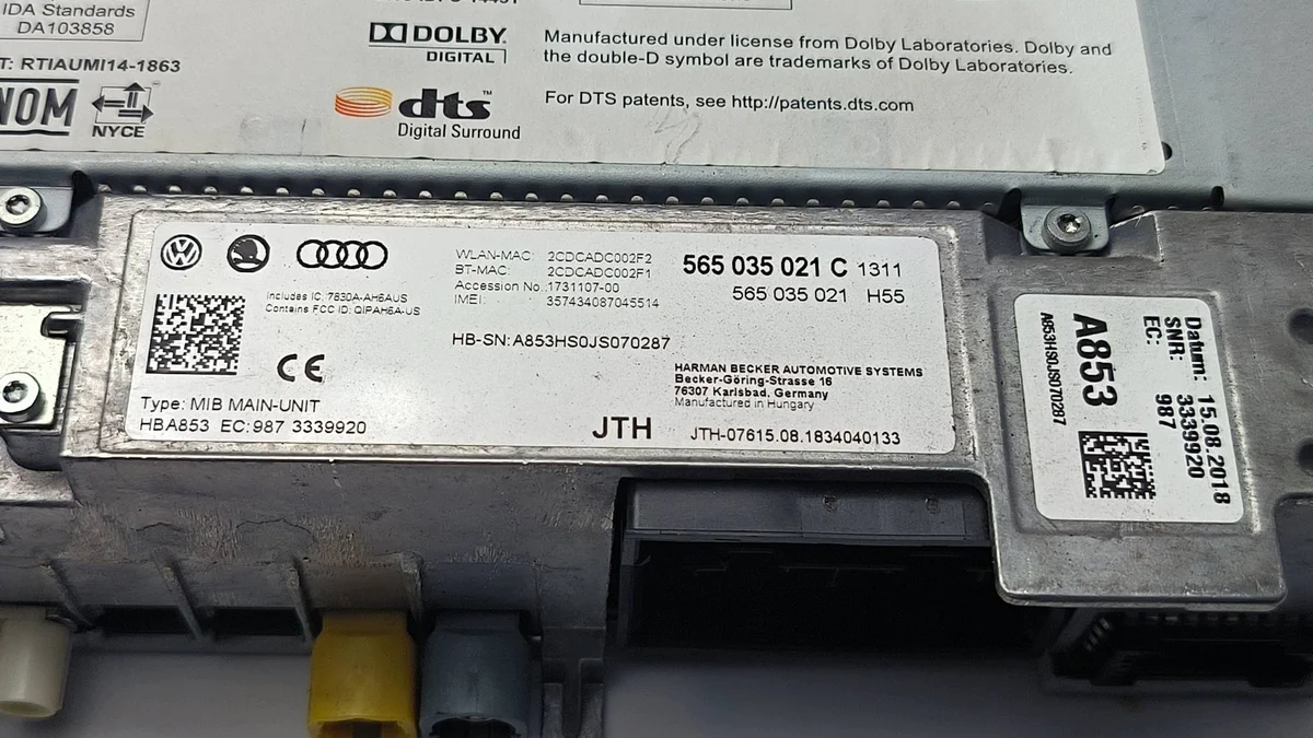 Changeur CD Skoda Superb III 565035021C image 4