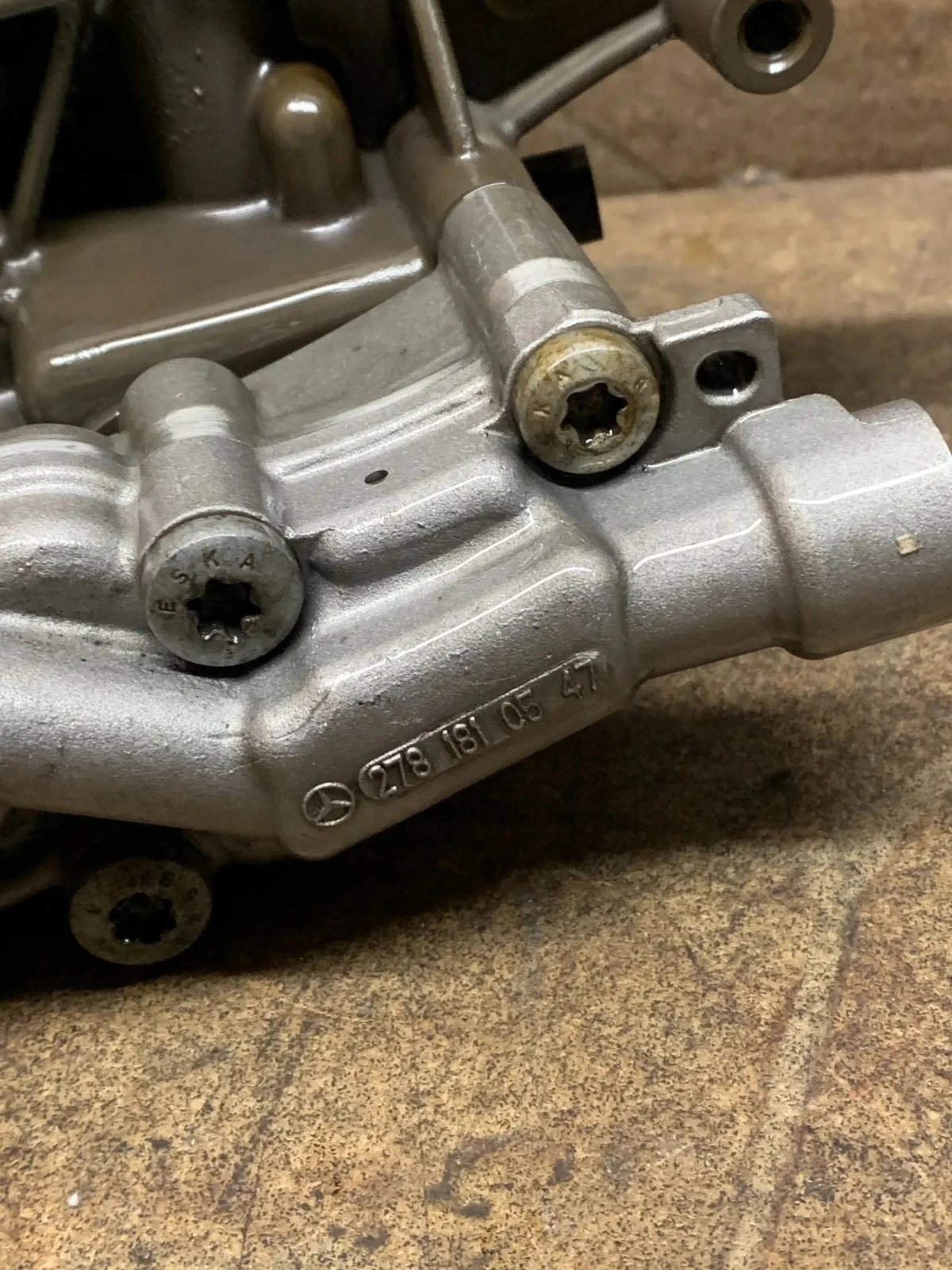 Oljepump Mercedes-Benz GL X166 A2781810547 thumbnail 6
