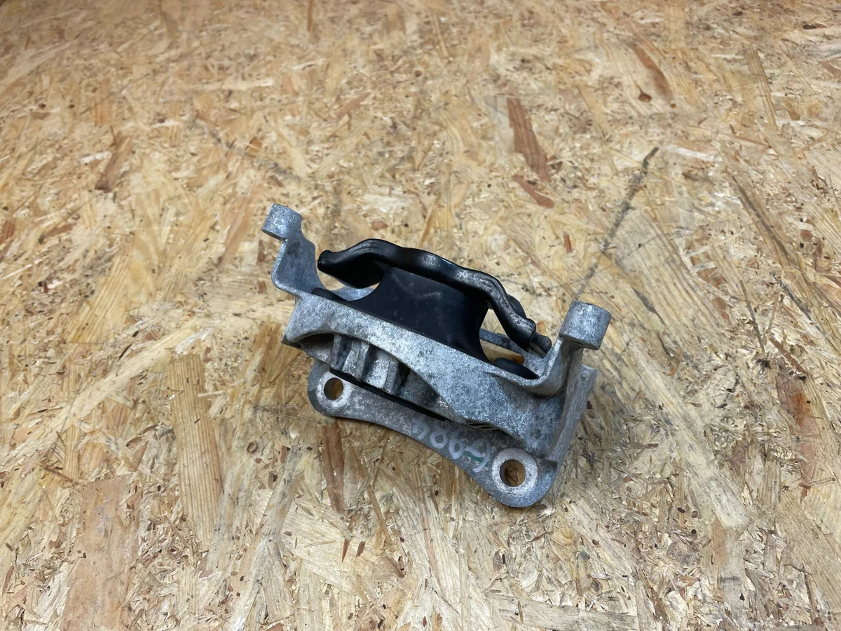 Support moteur Dacia Spring 112115971R image 8