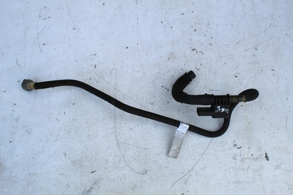 Polttoaineputki BMW F07 F10 F11 N47 7810784