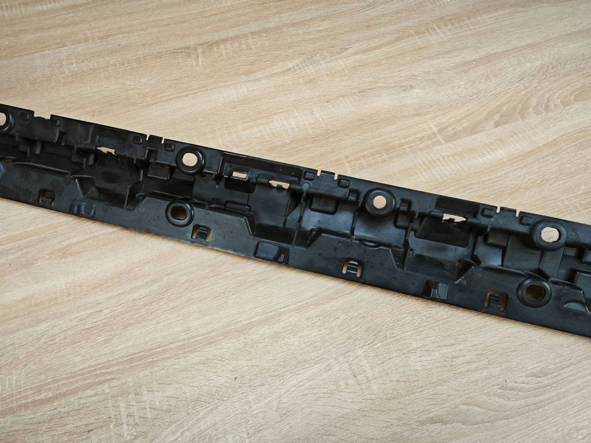 Zierleistenhalter Schweller Rechts BMW X5 G05 LCI 7425460 image 9