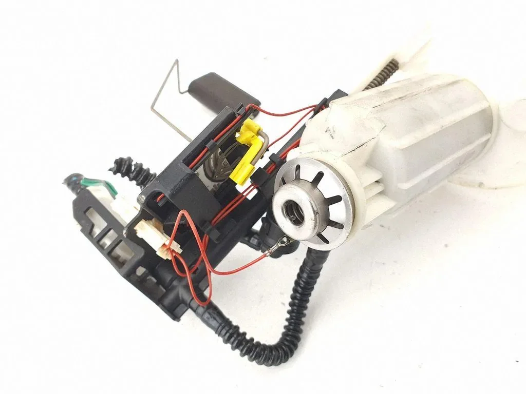 BMW 5 E60 E61 Kraftstoffpumpenmodul 0580314027 image 3