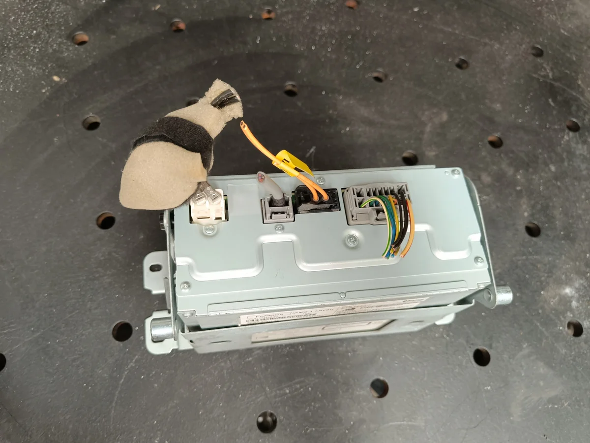 Land Rover Radio Navigation CF6N-18C815-AE image 4
