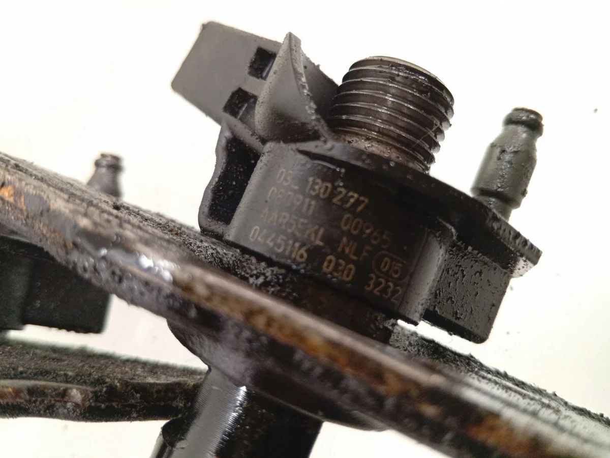 Insprutningssystem Volkswagen Passat B6 03L130277 image 8