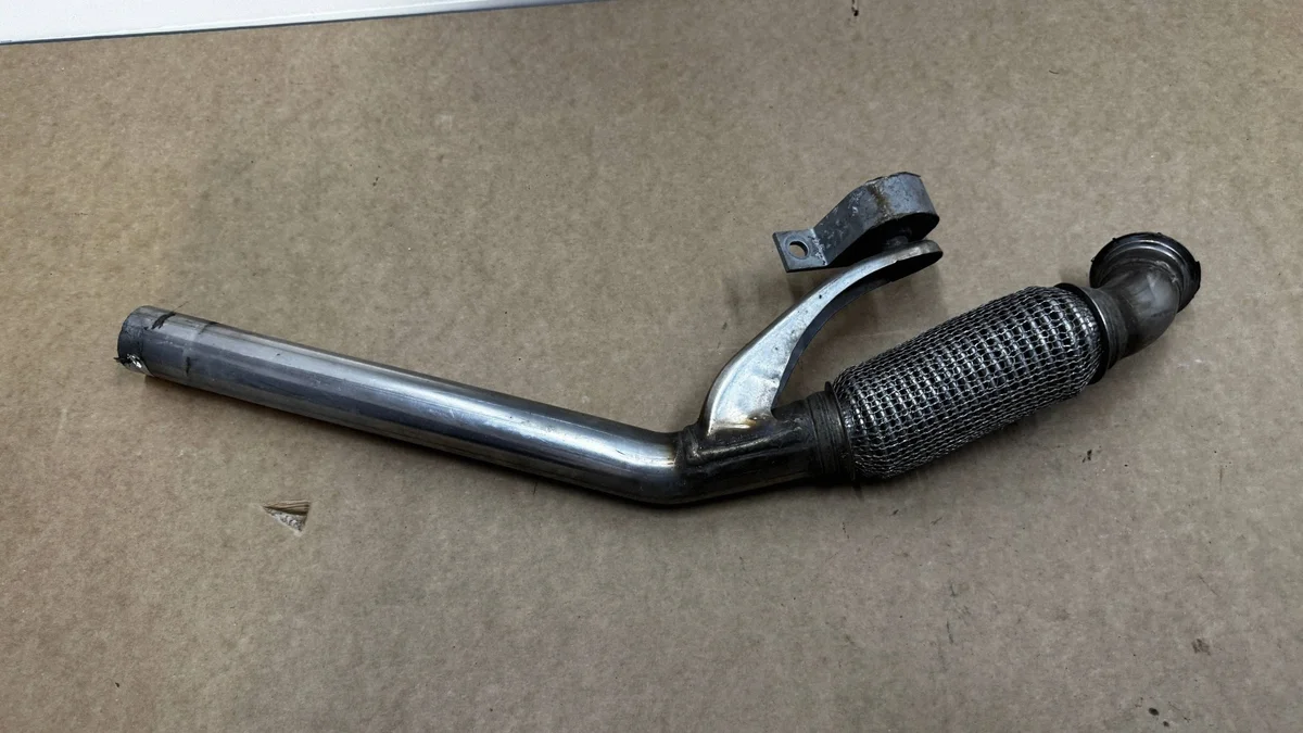 Audi EGR Pipe 4K0253343B
