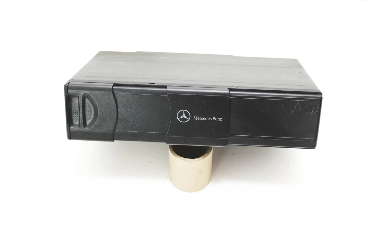 Changeur CD Mercedes CL W215 A2208274642