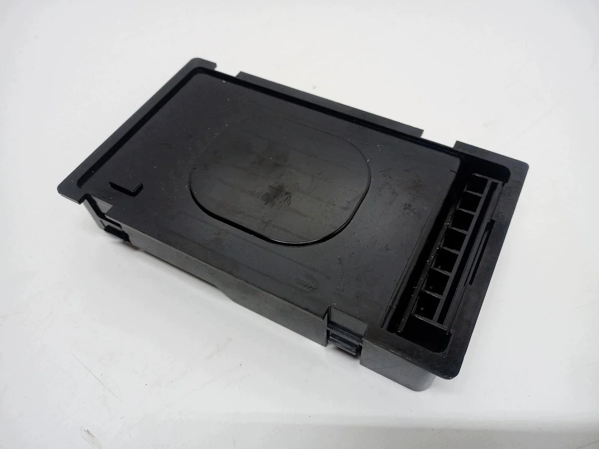 Kia Sportage V Chargeur Inductif 95560-CH000