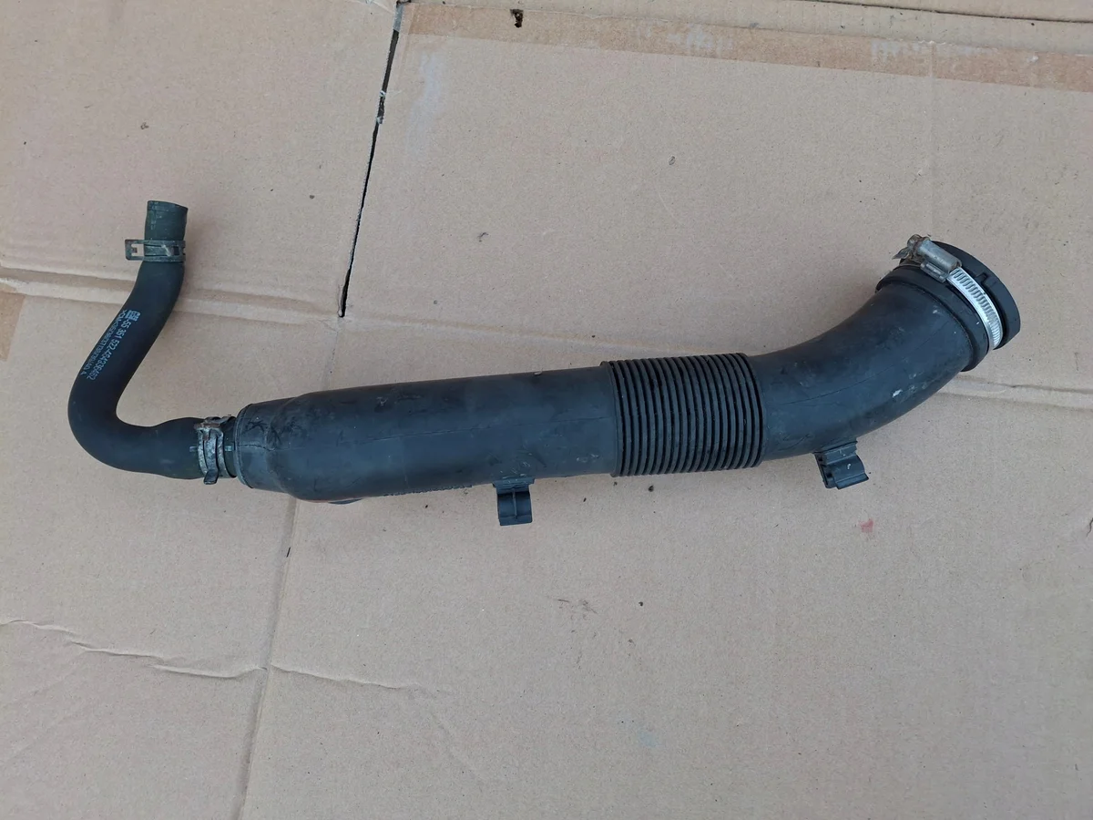 Durite d'admission d'air Opel Corsa C 1.2 24467829