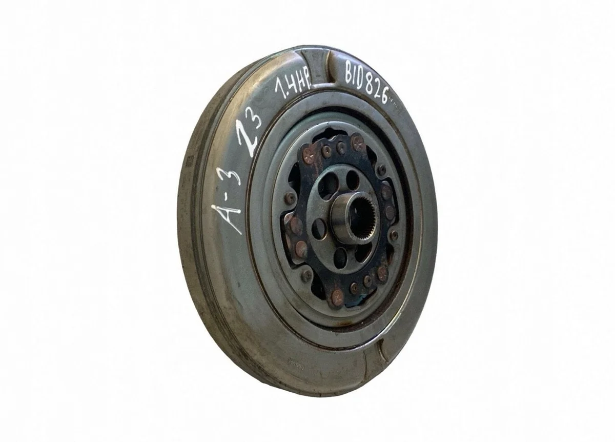 Volante do motor Audi A3 Sportback 04E105266AA 1.4L