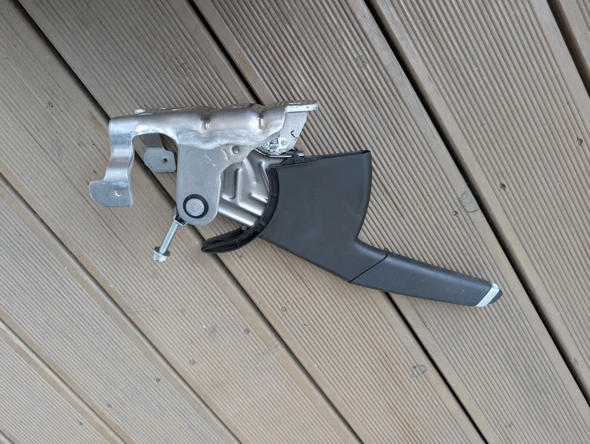 Käsijarrun vipu Renault Clio V OE 360101889R