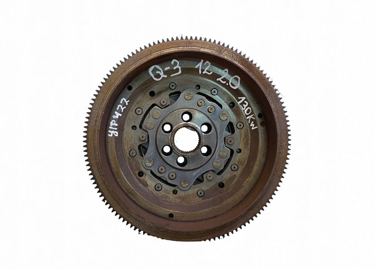 Volano Audi Q3 8U VW Golf 7 2.0 TDI 03L105266DG