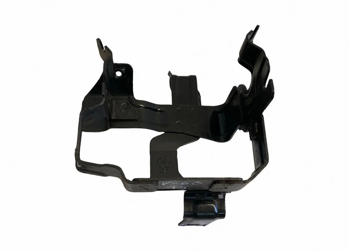 Power Steering Pump Bracket Volvo V60 31329016