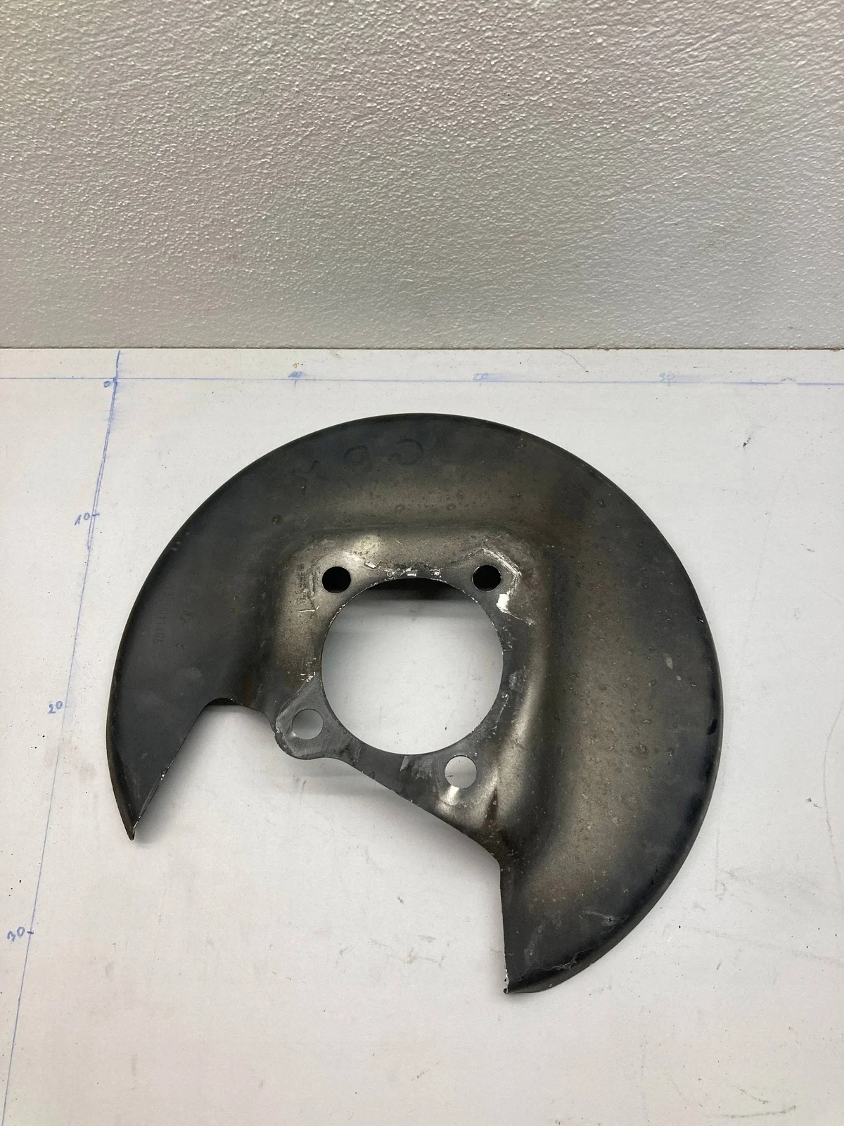Peugeot 308 Cache disque frein arrière gauche 9811409080