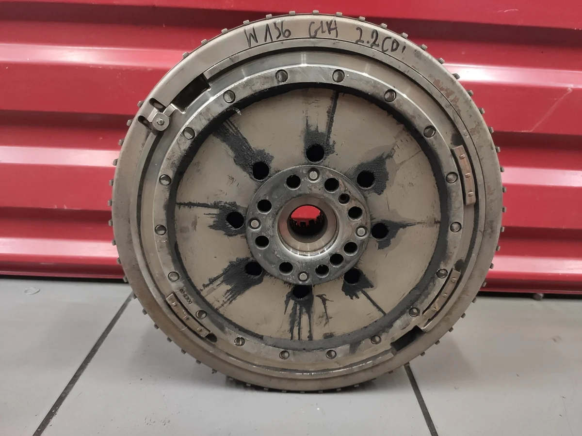 Schwungrad mit Kupplung Mercedes W156 2.2CDI OM651