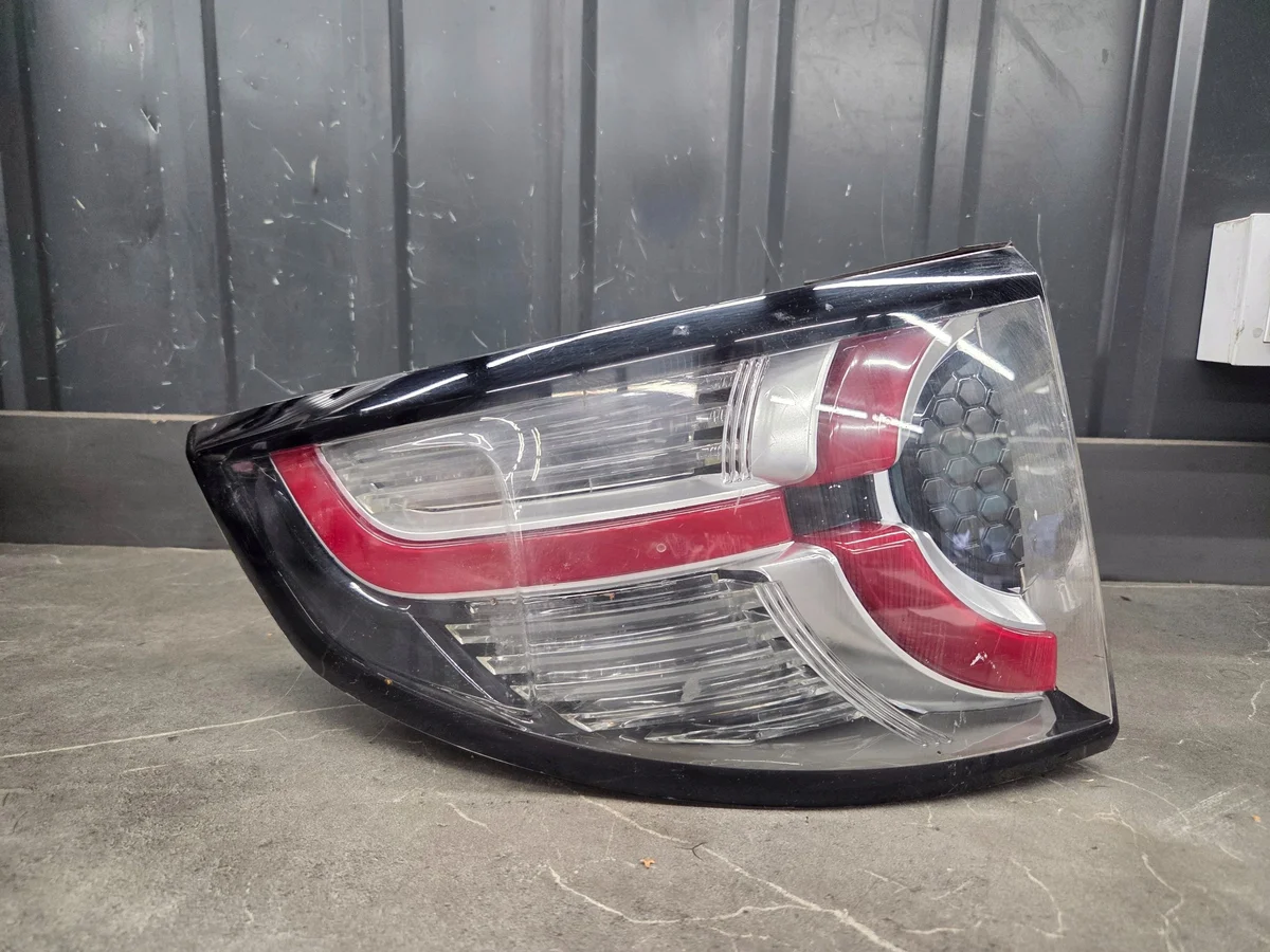 Land Rover Discovery Sport Rear Right Lamp FK72-13405-CG