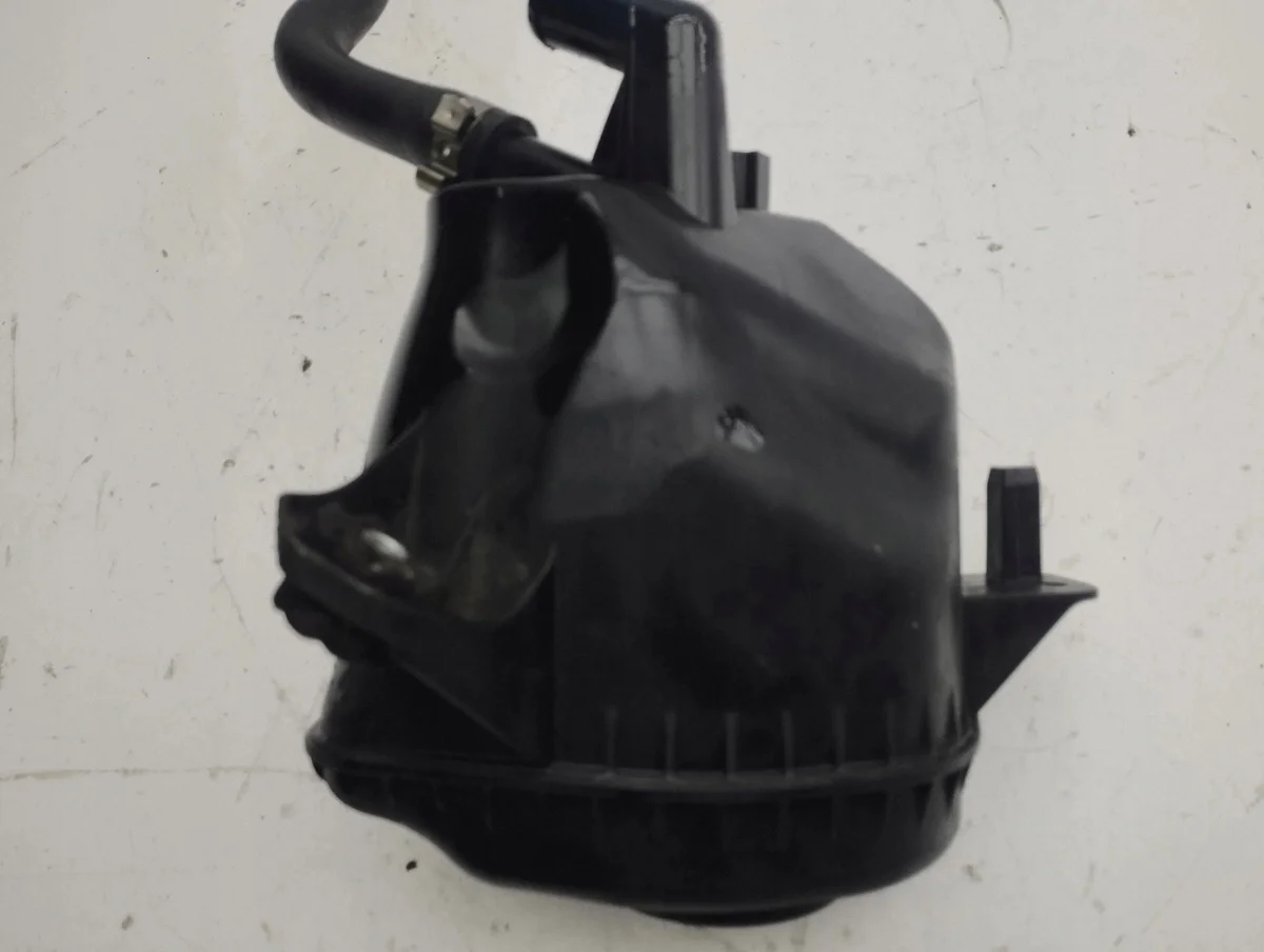 Ohjaustehostimen säiliö BMW 5 GT F07 3.0 D OEM 678294