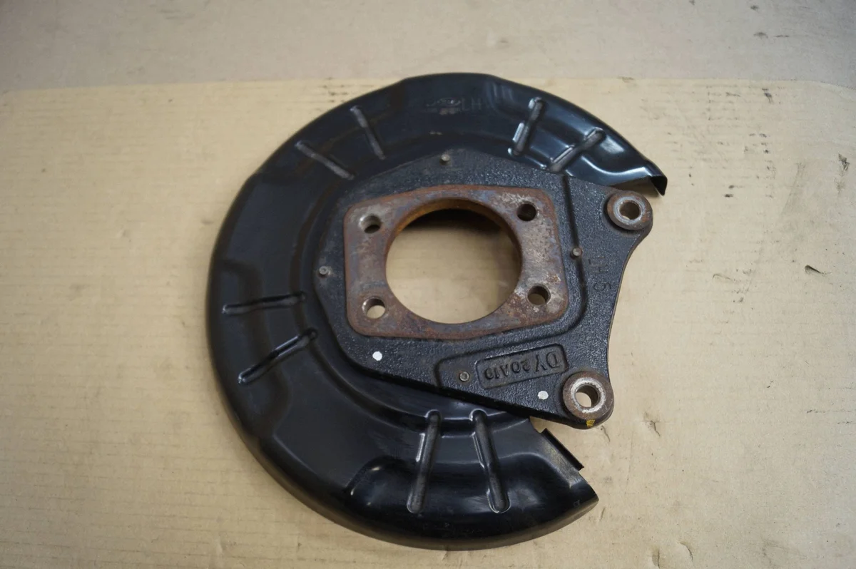 Cache disque frein arrière gauche Kia Stonic 58390H8000