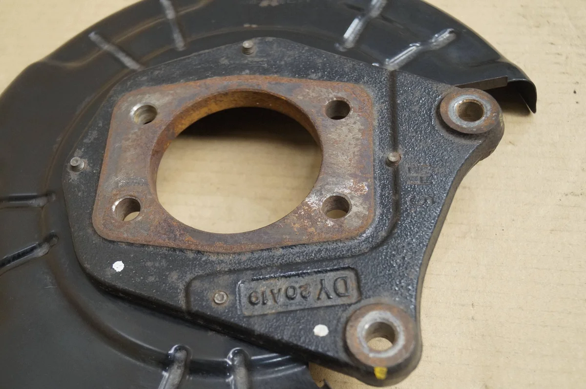 Cache disque frein arrière gauche Kia Stonic 58390H8000