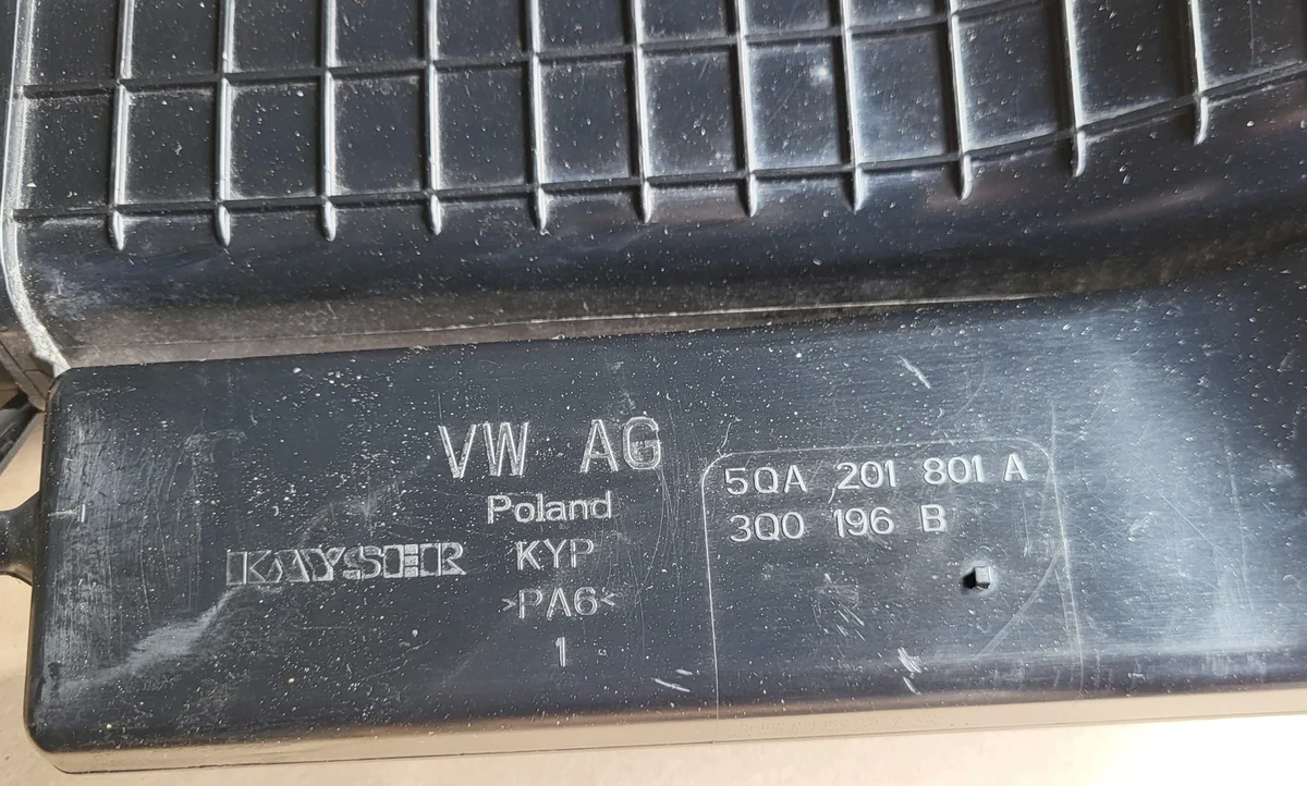 VW Tiguan II Kraftstofffilter 5QA201801A