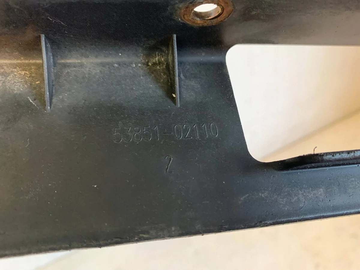 Mutter für Schmutzfänger vorne rechts Toyota Auris 5385102110 image 4