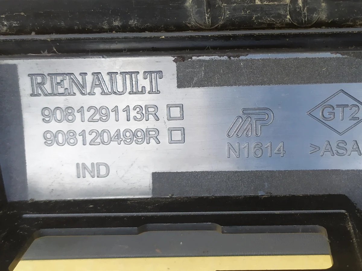 Friso da Bagageira Renault Duster II 908129113R image 4