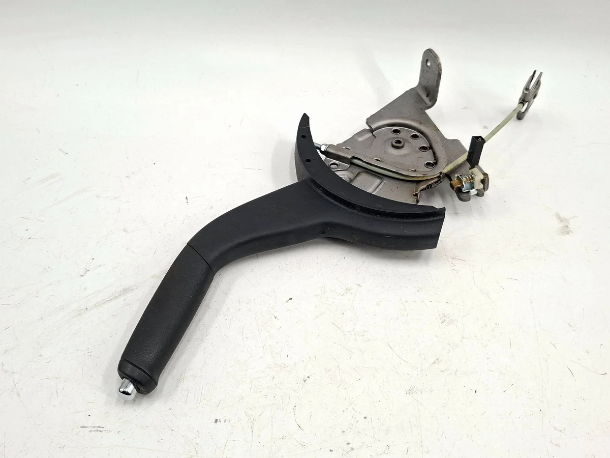Handbremshebel Mitsubishi Outlander MTL47823